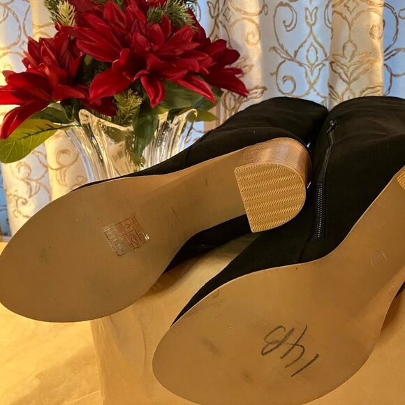 Women's Black Faux Suede High-Heel Boots NWOT Size 6 U.S./Size 37 EUC $Reduced - Picture 9 of 10